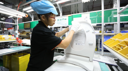 走進海爾衛璽智慧工廠 見證一臺智能馬桶蓋與熱水器的誕生